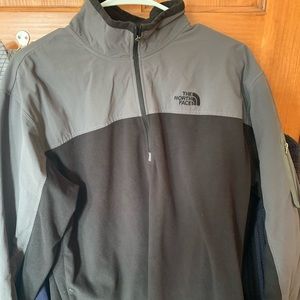 Men’s Large North Face fleece quarter zip